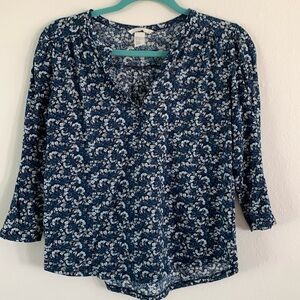 H&M blue and navy flower 3 quarter length top. Size S